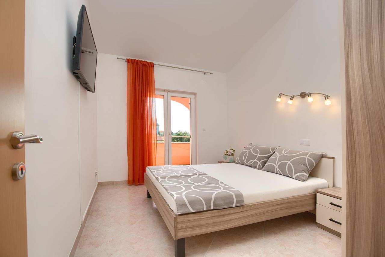 Apartments Orange Medulin Bagian luar foto